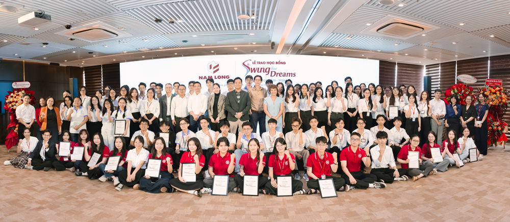 Nam Long trao 84 suất học bổng “Swing For Dreams” 2025 (ảnh 1)